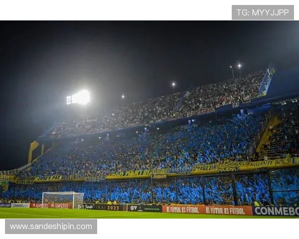 高清足球星空投影灯设计，营造梦幻球场氛围的理想选择